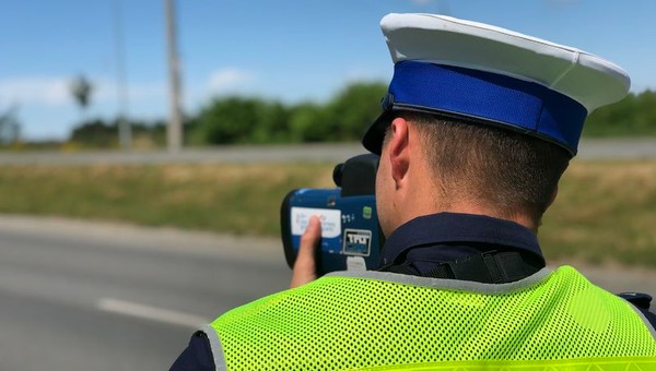 Stracił prawo jazdy, bo... spieszył się na grzyby. Ten sam patrol zatrzymał go dwa razy