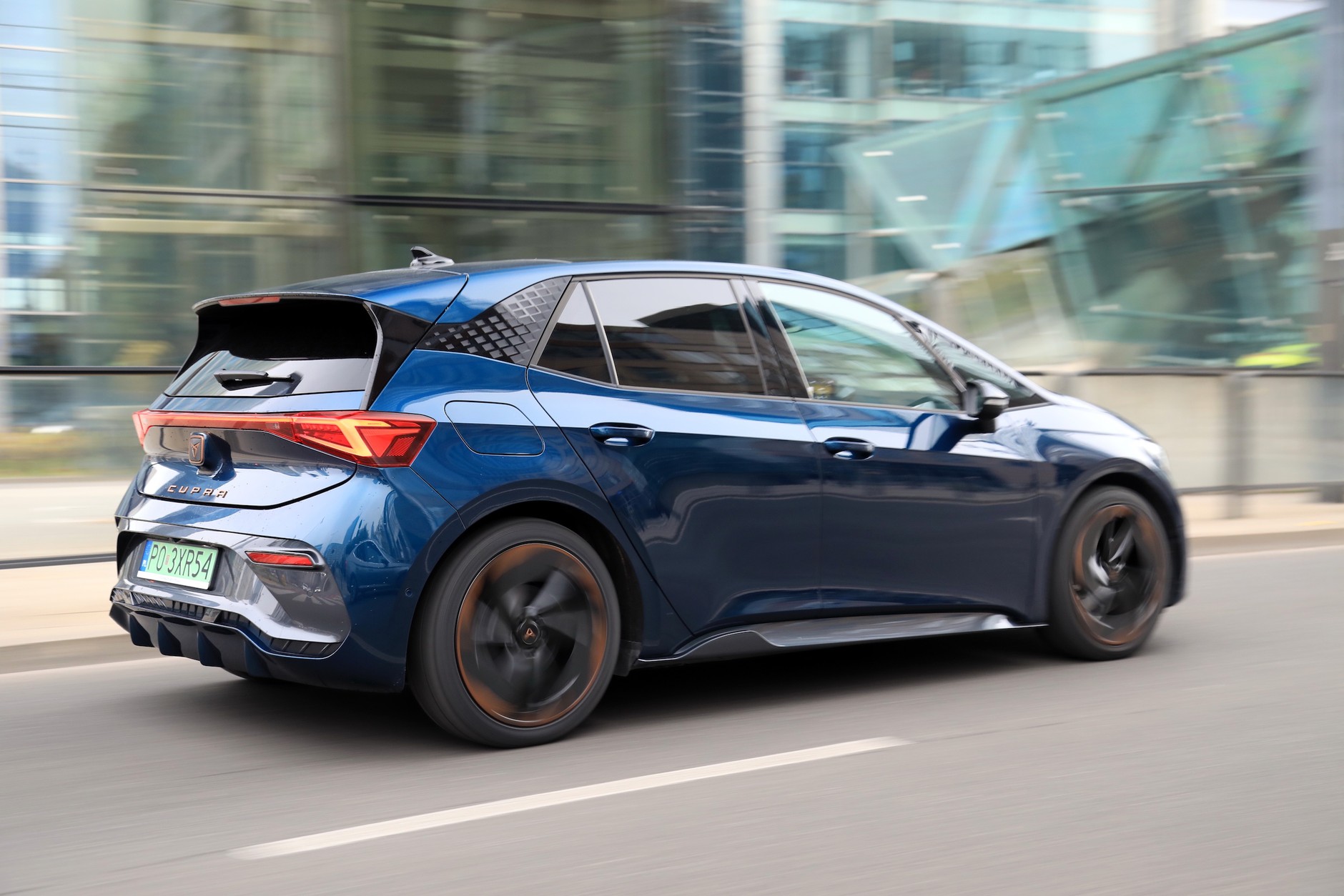 Cupra Born 58 kWh e-Boost (2022 r.)