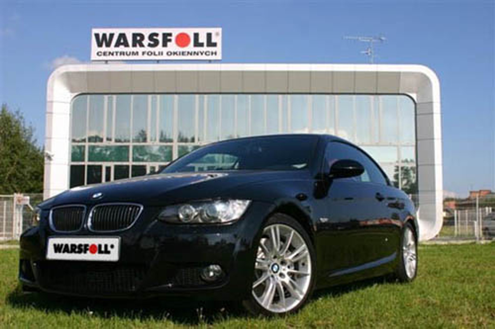 Autofoliie Chrome i Raycer+ już na naszym rynku