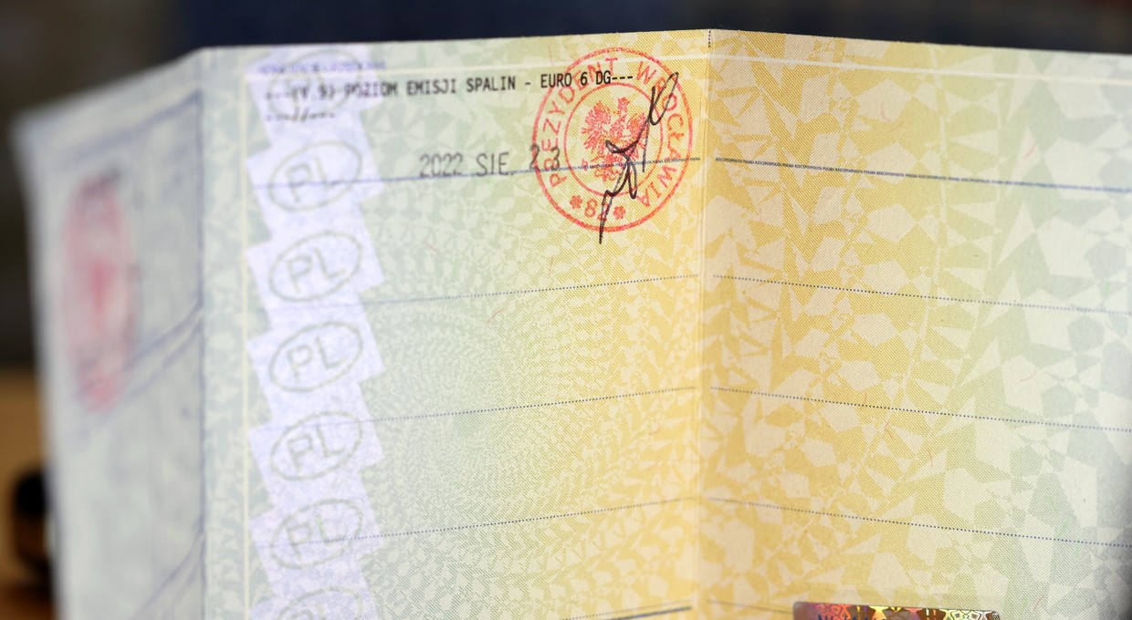 Rząd wprowadzi uproszczenia przy rejestracji pojazdów. Jest już projekt