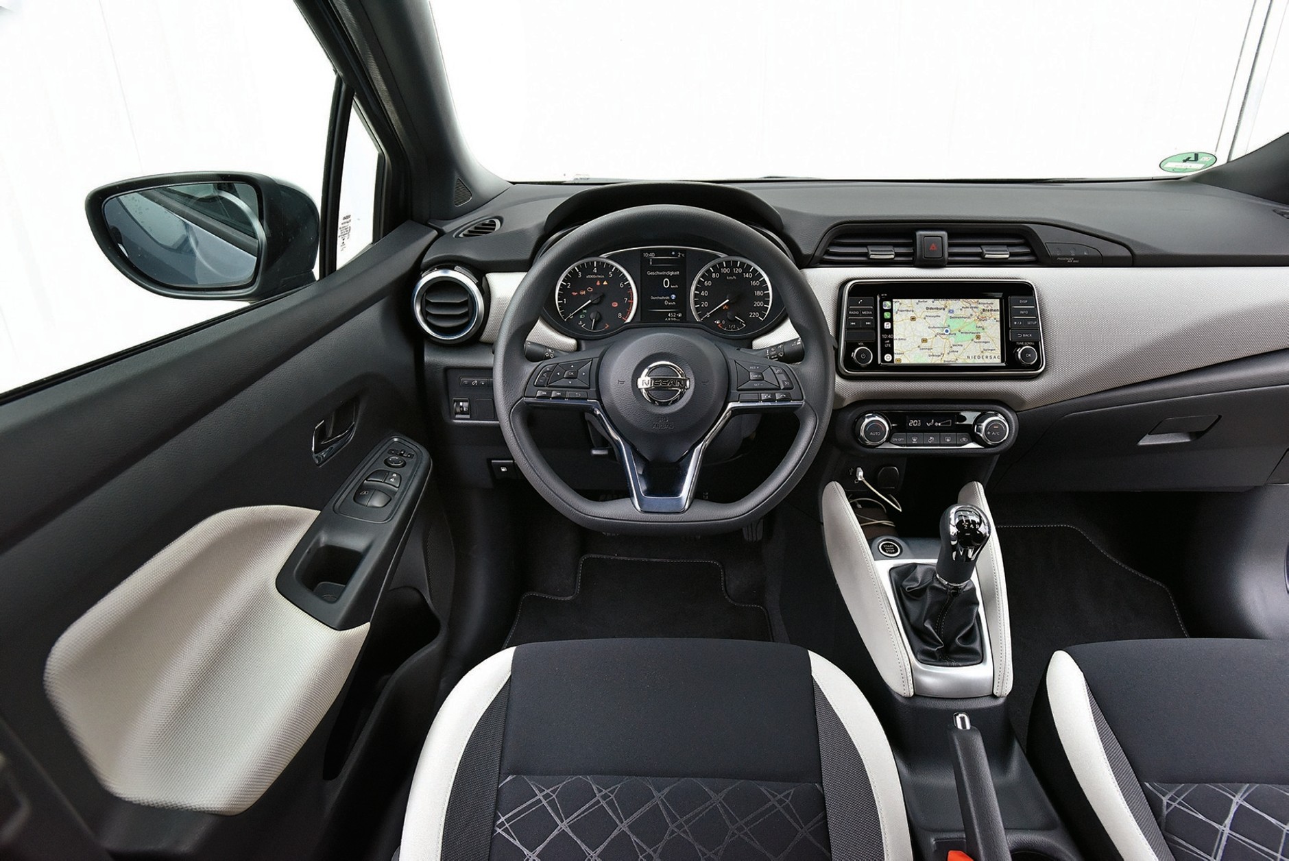 Starcie minimalistów: Nissan Micra kontra VW Polo