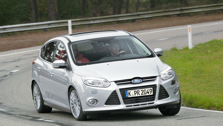 Ford Focus na zakręcie