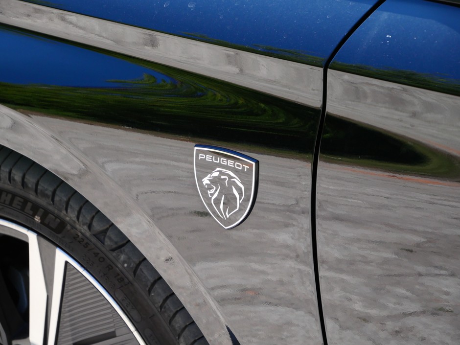 Peugeot 308 GT BlueHDi 130