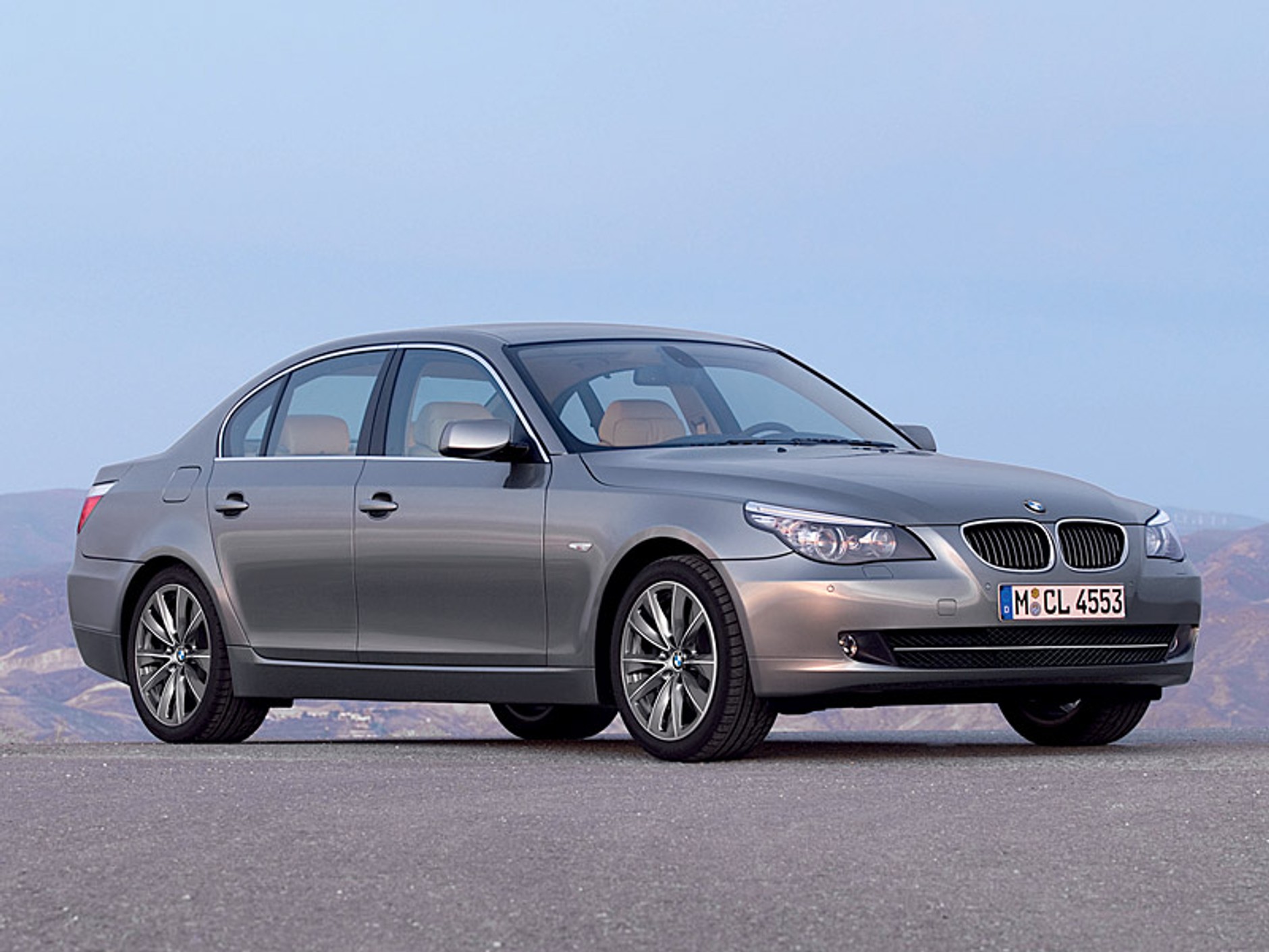 BMW: 5 mln pięciu generacji serii 5