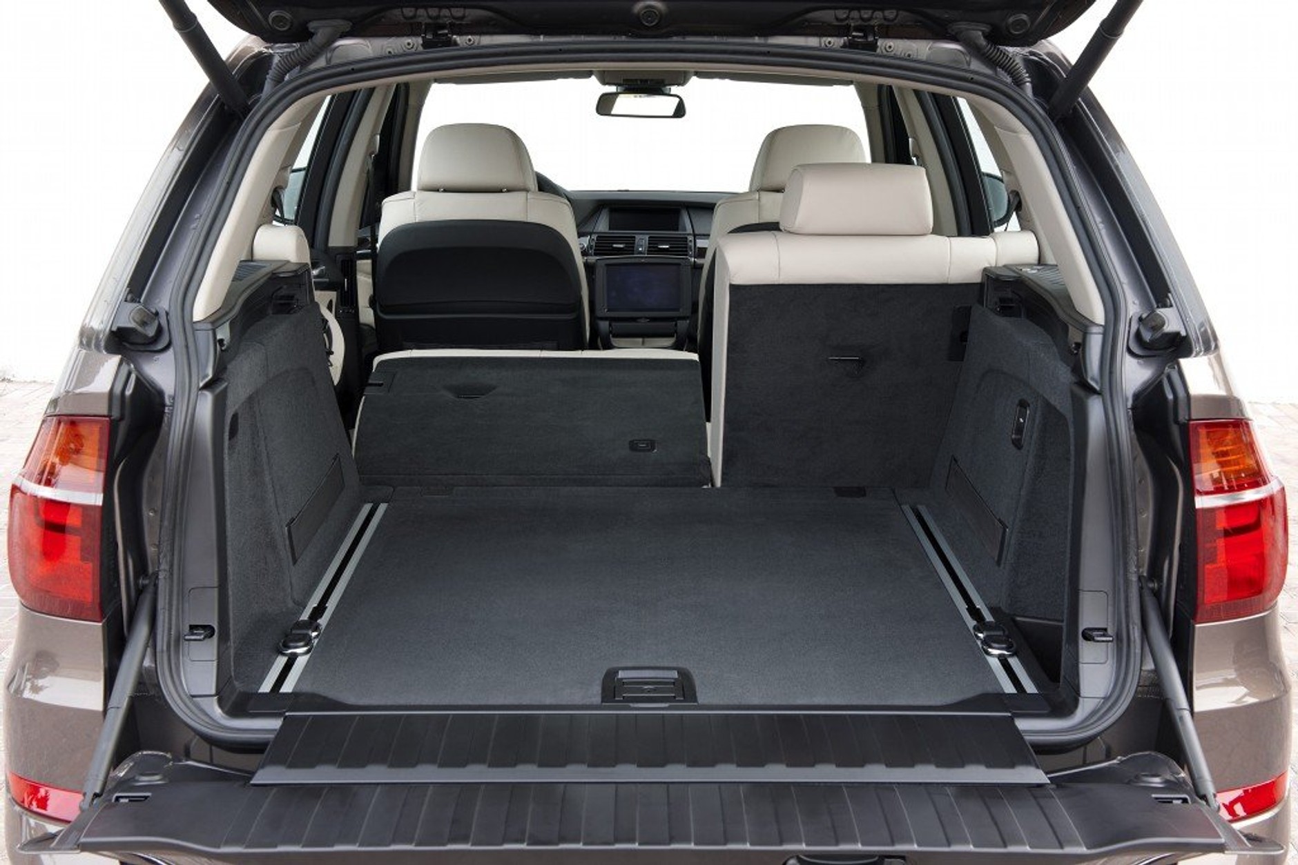 BMW X5 - Bawarski SUV z odmłodzoną twarzą