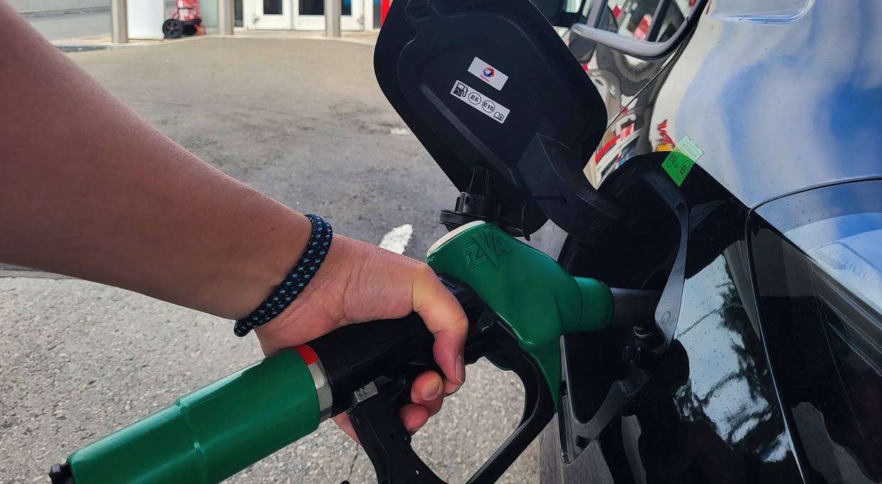 Paliwo 50 gr w górę z dnia na dzień? UE chce ograniczyć emisję CO2