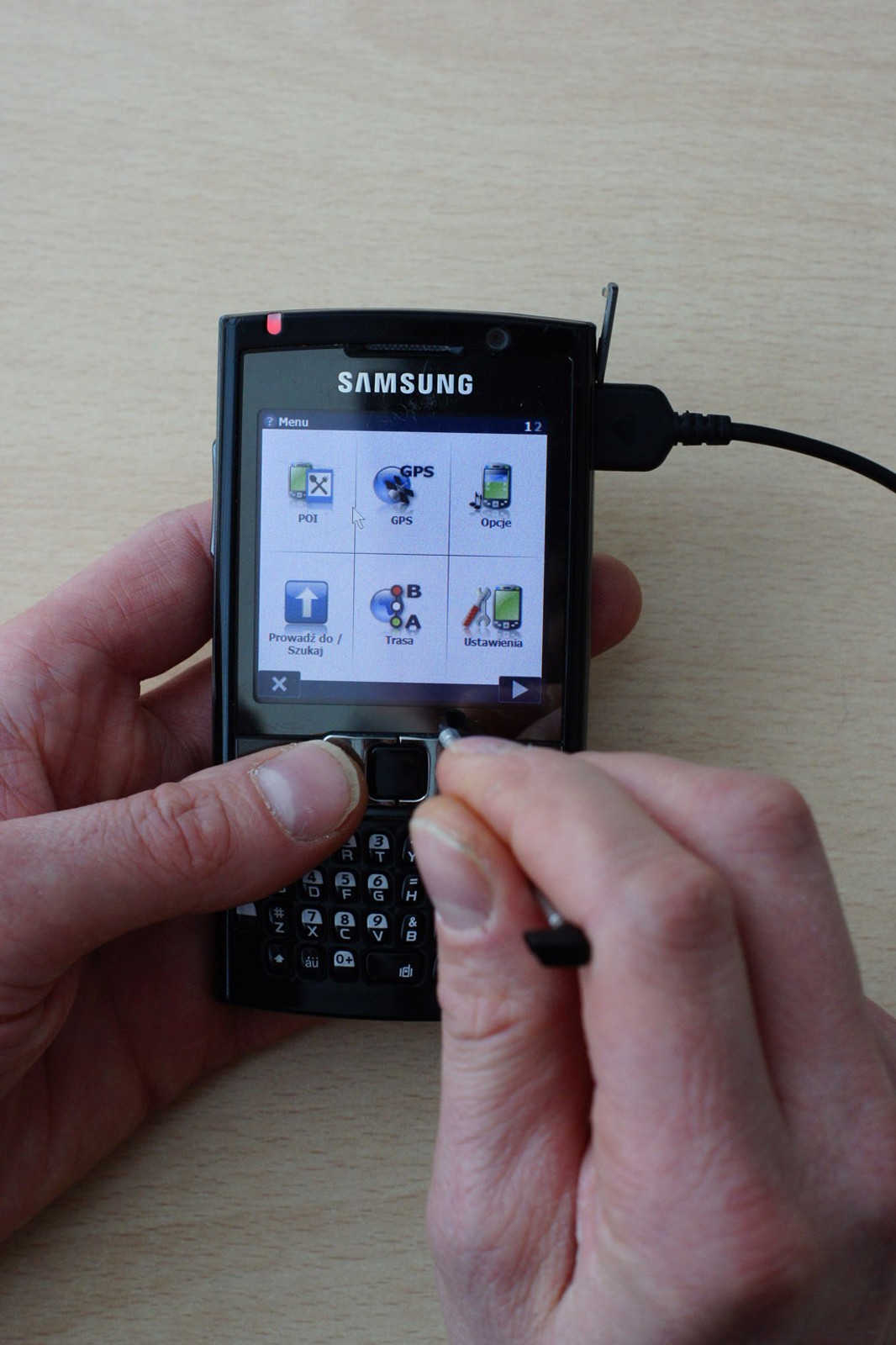 Nawigacja w telefonie? Sprawdziliśmy, która jest najlepsza