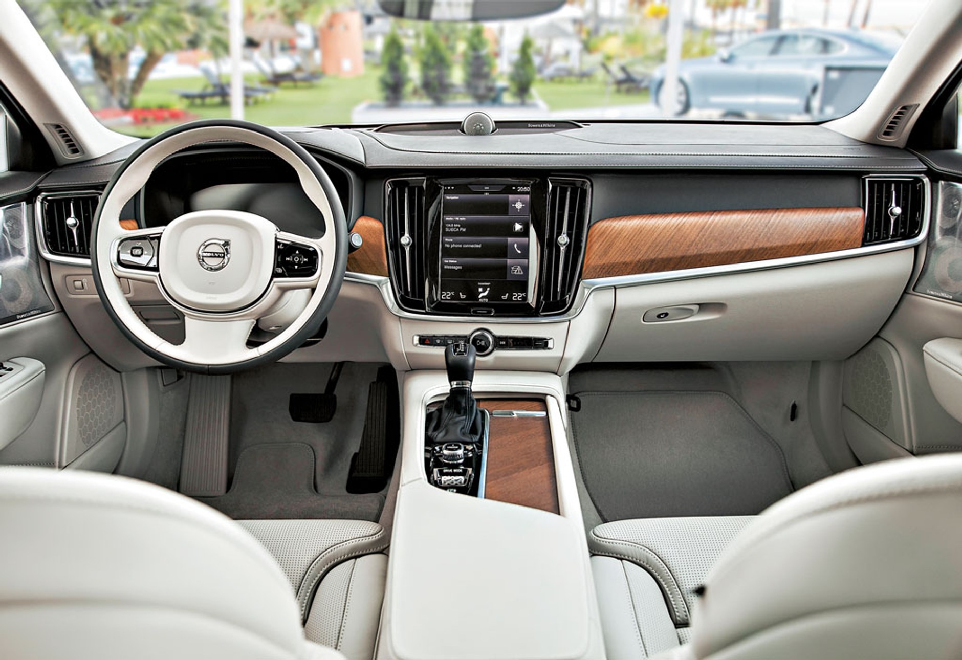 Volvo V90 D5 AWD - wielkie luksusowe kombi