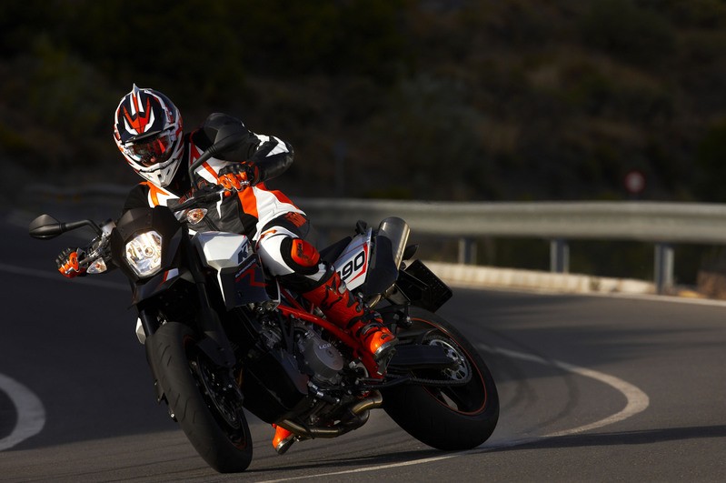 KTM 2009 – prawdziwy supersport i turystyczny motard