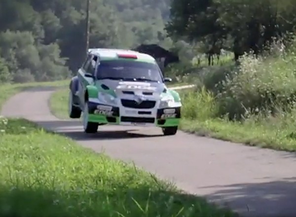 Leszek Kuzaj za kierownicą Skody Fabii S2000
