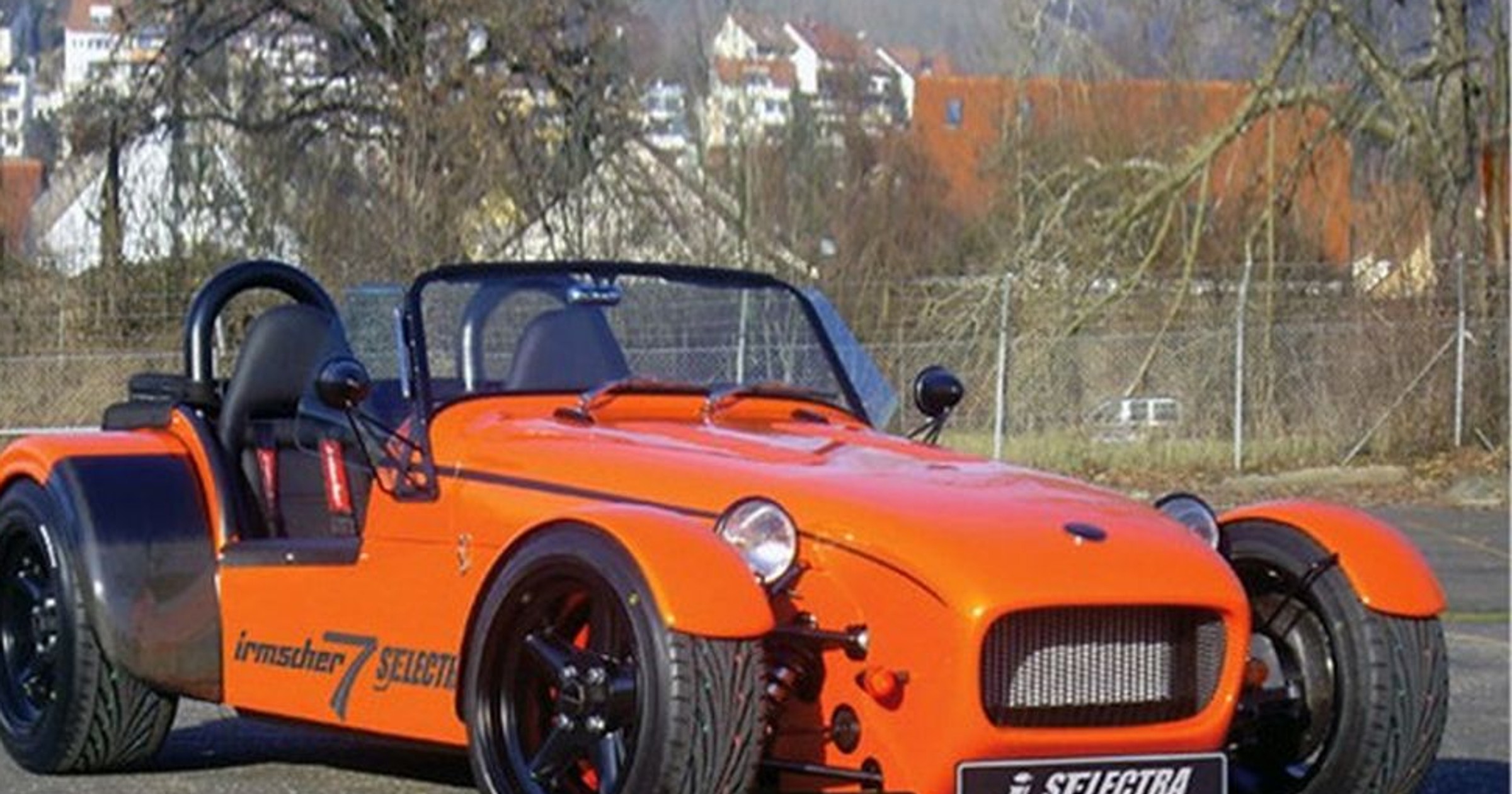 Tak wygląda pierwszy rywal Tesli Roadster