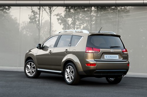 Citroën C-Crosser, Peugeot 4007 - SUV-y kontratakują