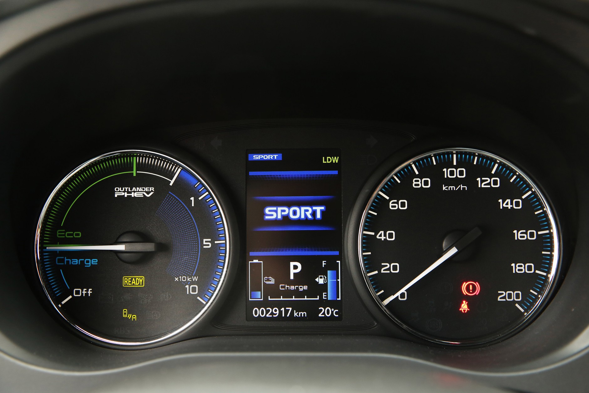 Mitsubishi Outlander PHEV 2020