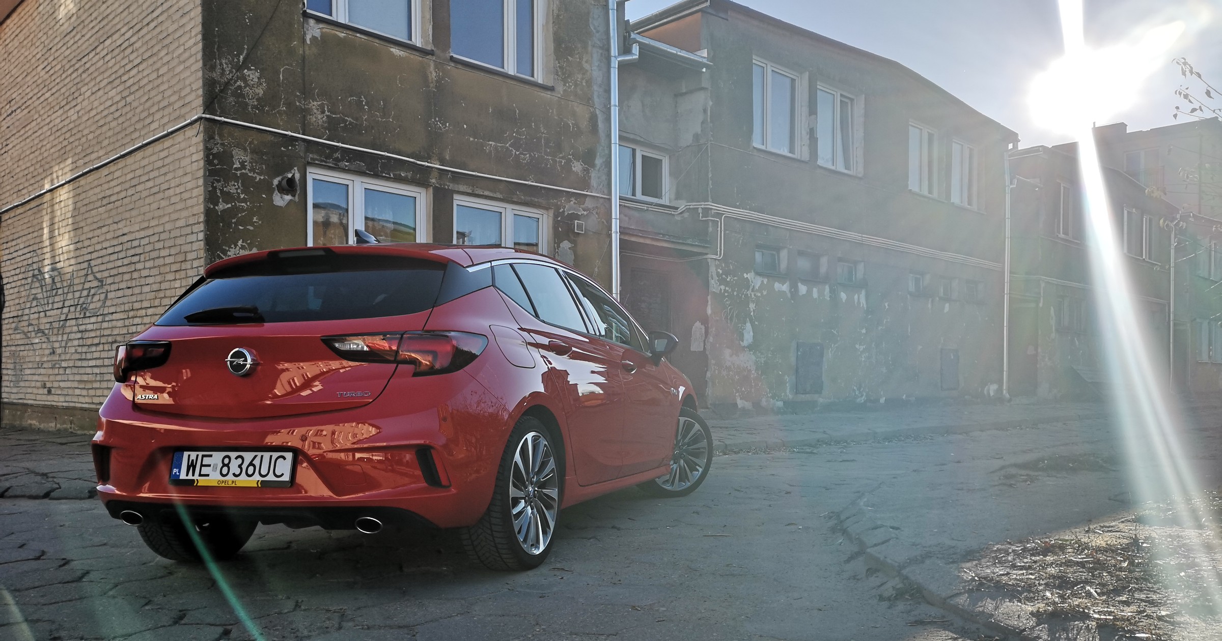 Opel Astra 1.6 Turbo Elite 200 KM