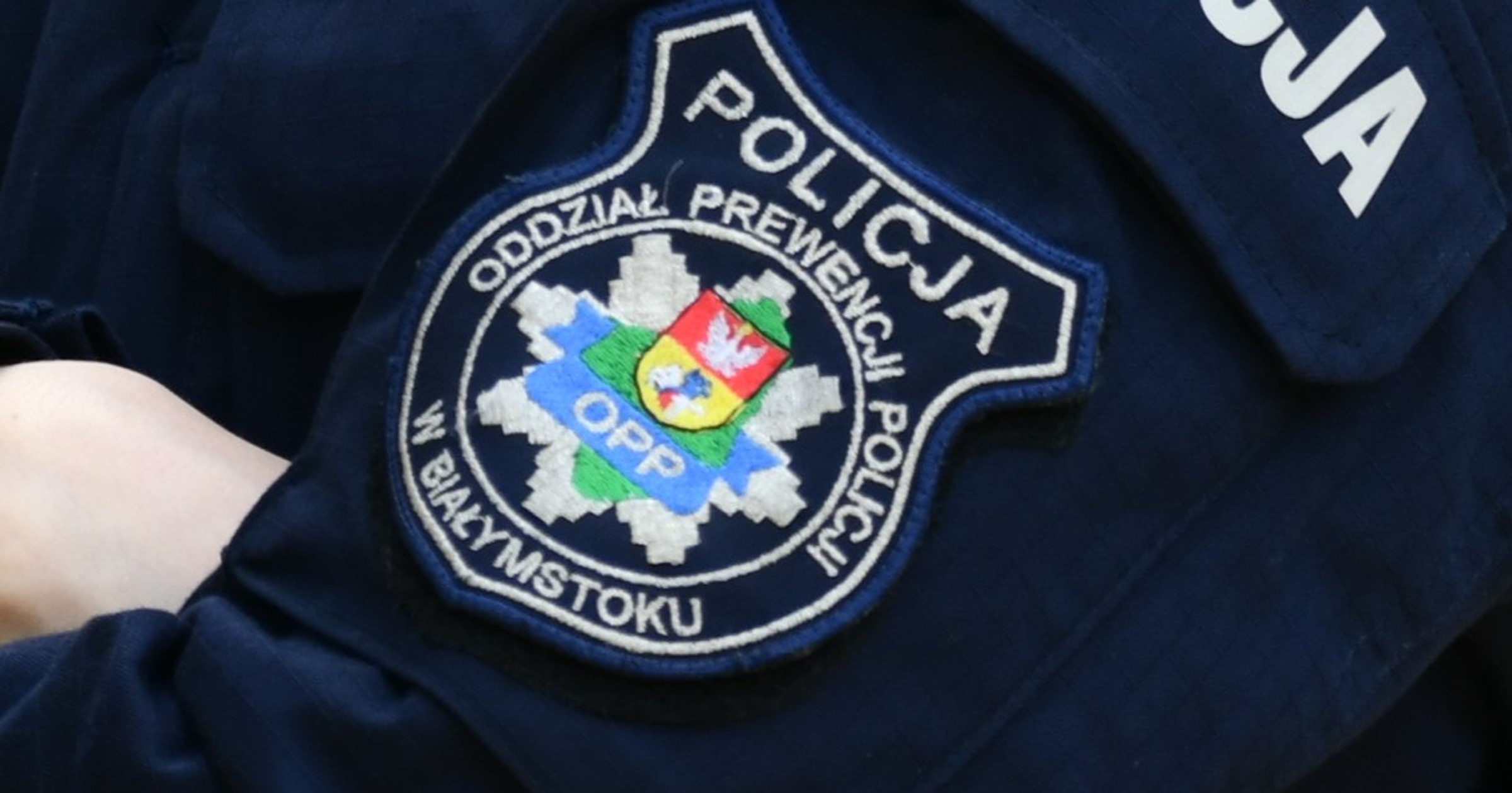 Obraz pochodzący z serwisu https://podlaska.policja.gov.pl/pod/opp/aktualnosci/95904,Pod-wplywem-srodkow-i-bez-prawa-jazdy-kierowal-autem.html