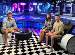Auto Świat Pit Stop. Jakub Tolak i Zosia Samsel rzucili wszystko i ruszyli w świat kamperem