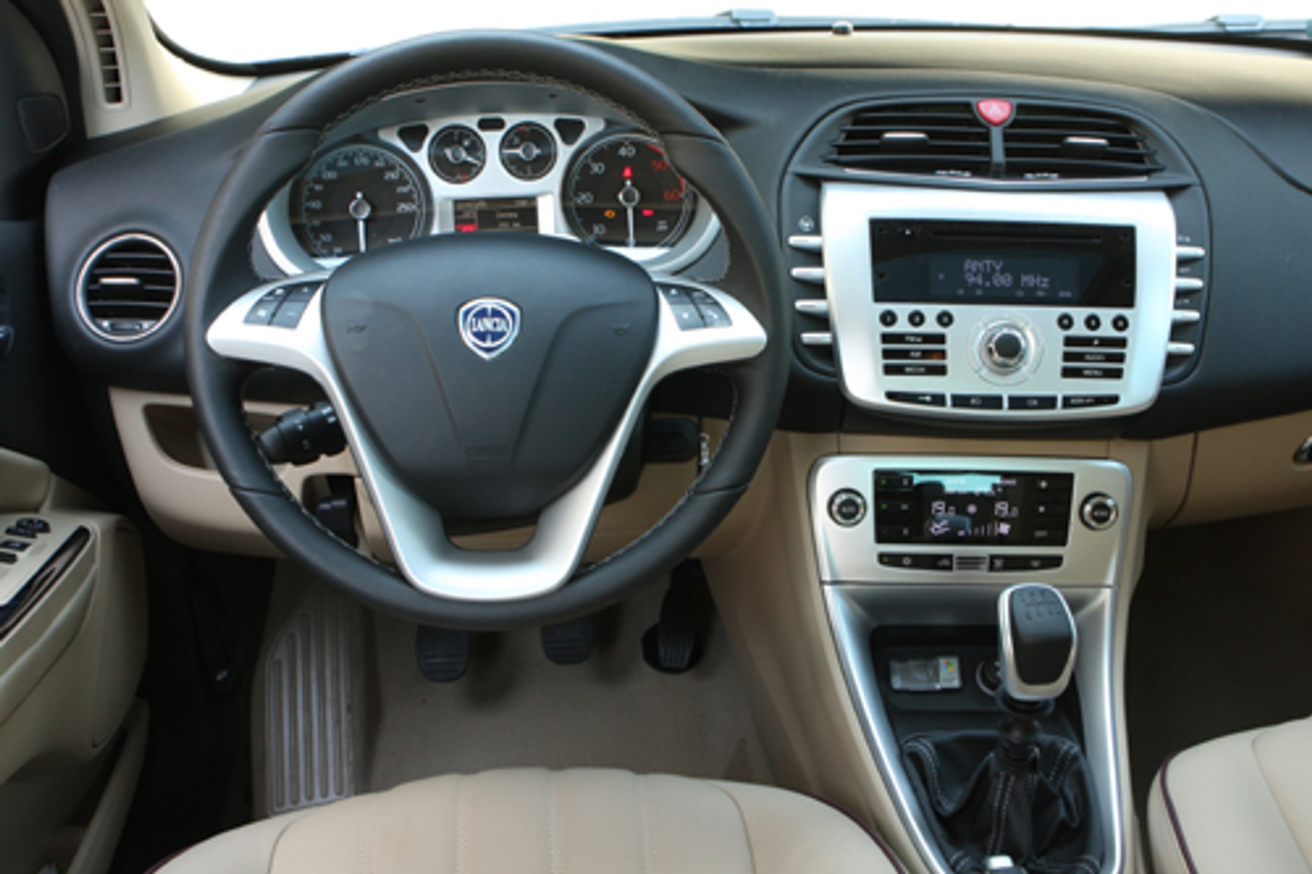 Lancia Delta 1.6 Multijet ORO - Czy stanie się kultowa?