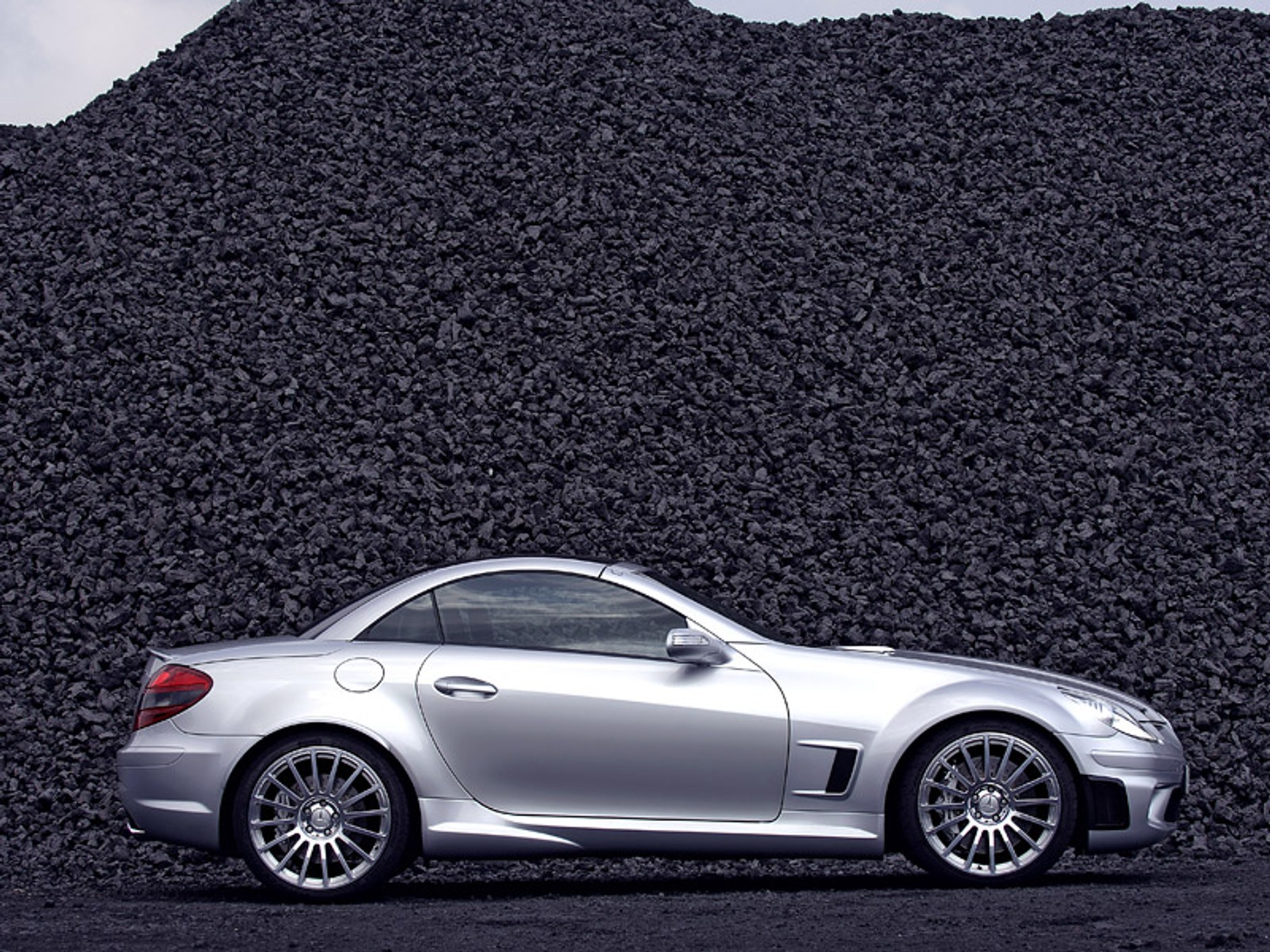 Mercedes-Benz SLK 55 Black Series oficjalnie w sprzedaży