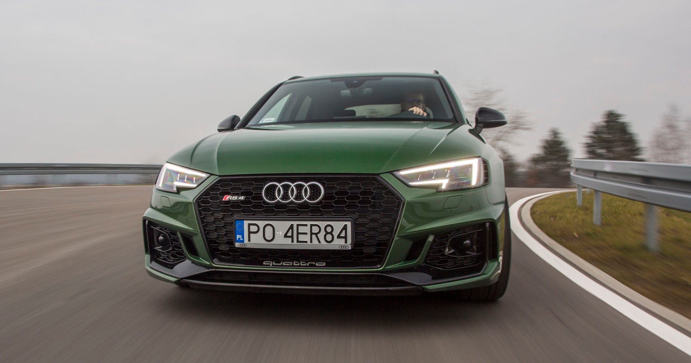 Audi RS4 Avant - kombi z ogniem w ...