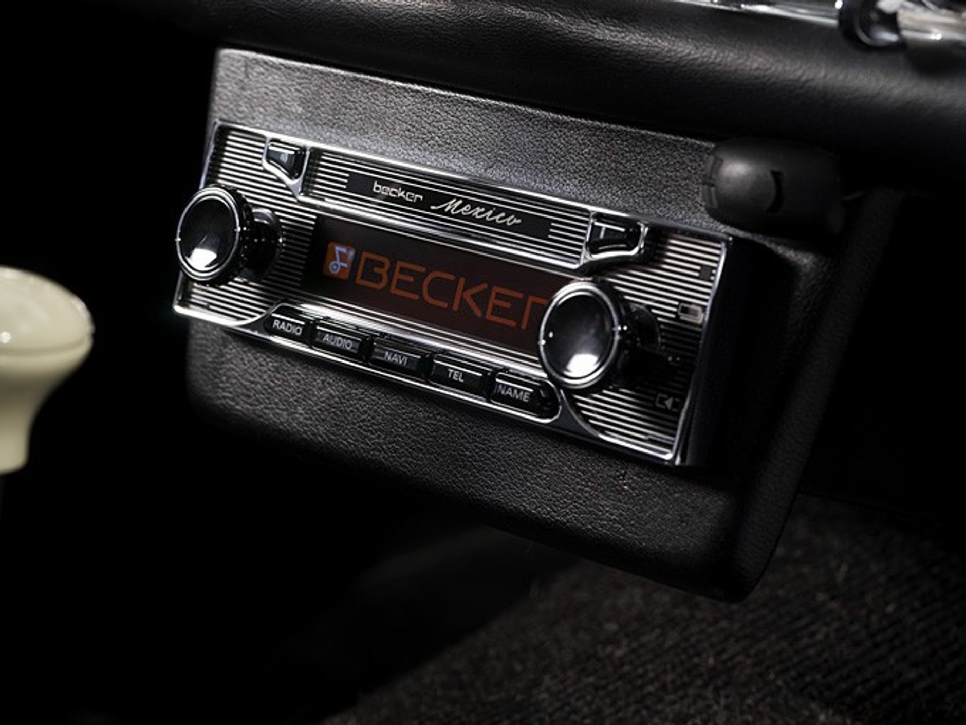 Mercedes-Benz 300 SL – doskonała replika od Gullwing AG