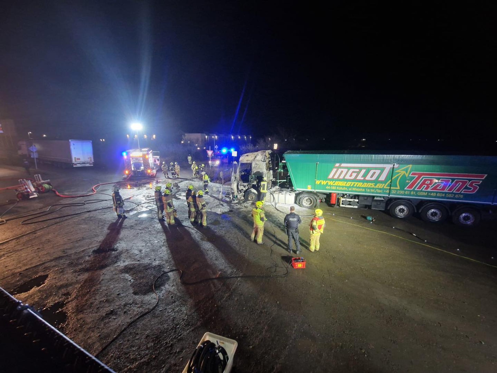 Ciężarówka spłonęła przez kuchenkę gazową