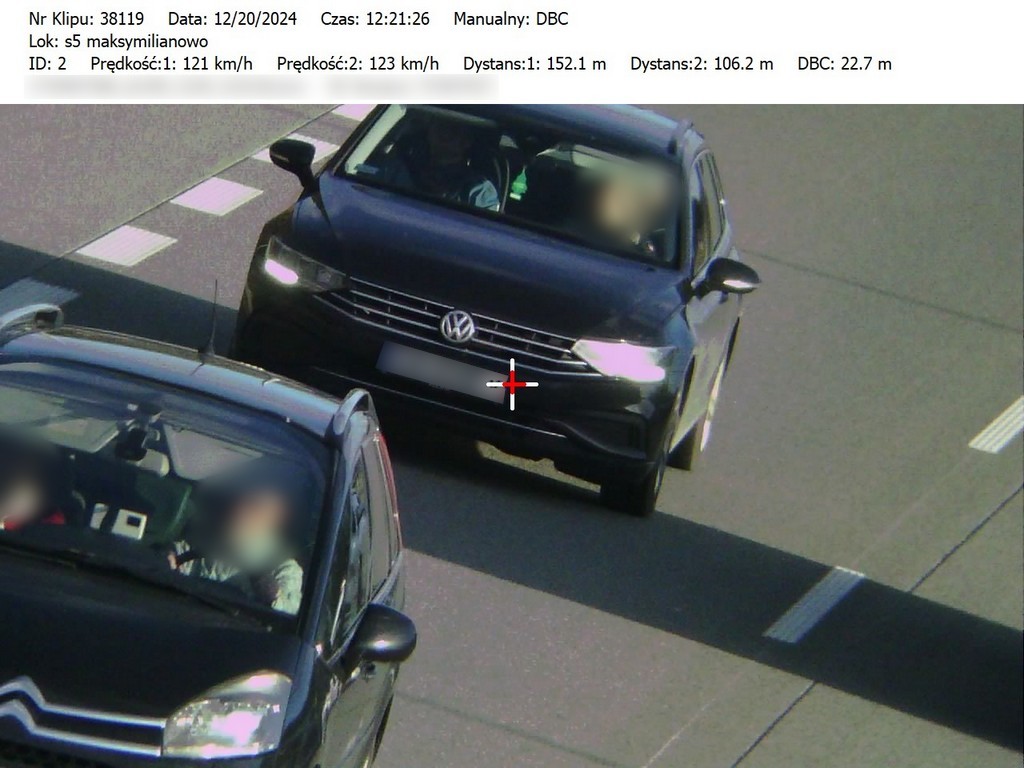 Policjanci kontrolowali odległość między pojazdami na S5