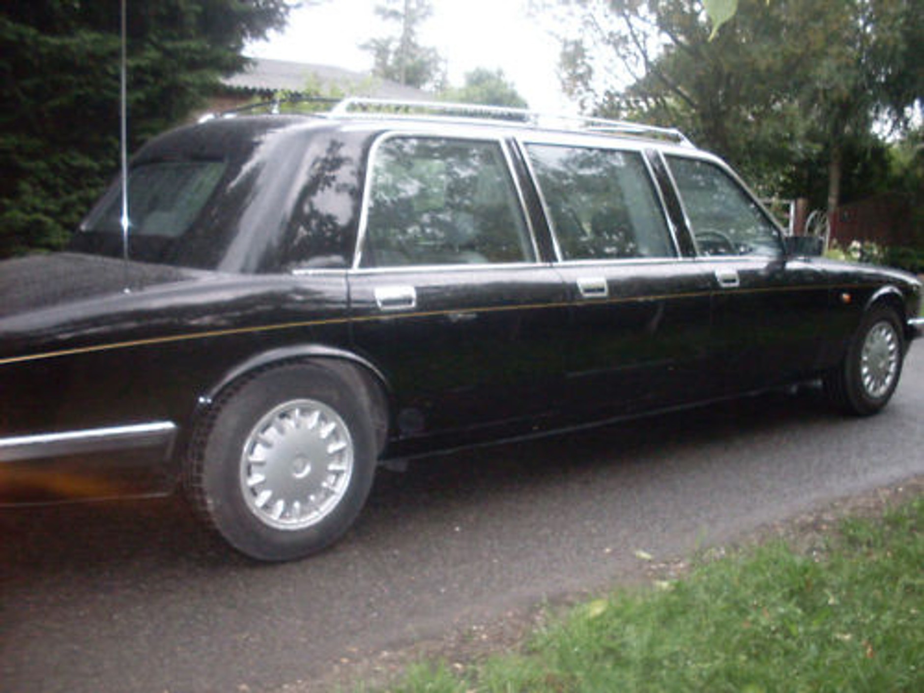 Lotniskowa wersja Jaguara XJ