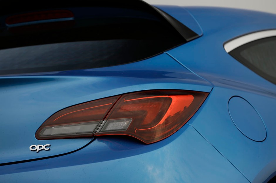 Opel Astra OPC
