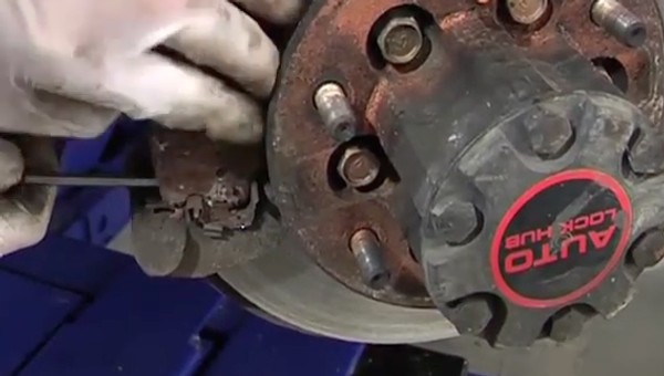 Kiedy trzeba wymienić klocki i tarcze hamulcowe?