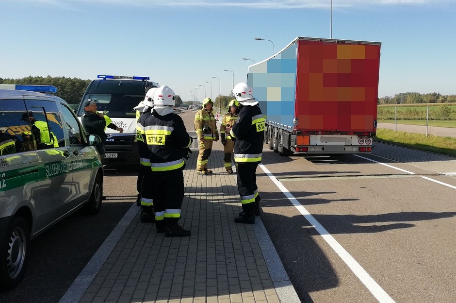 Ciężarówka prawie zgubiła fajerwerki