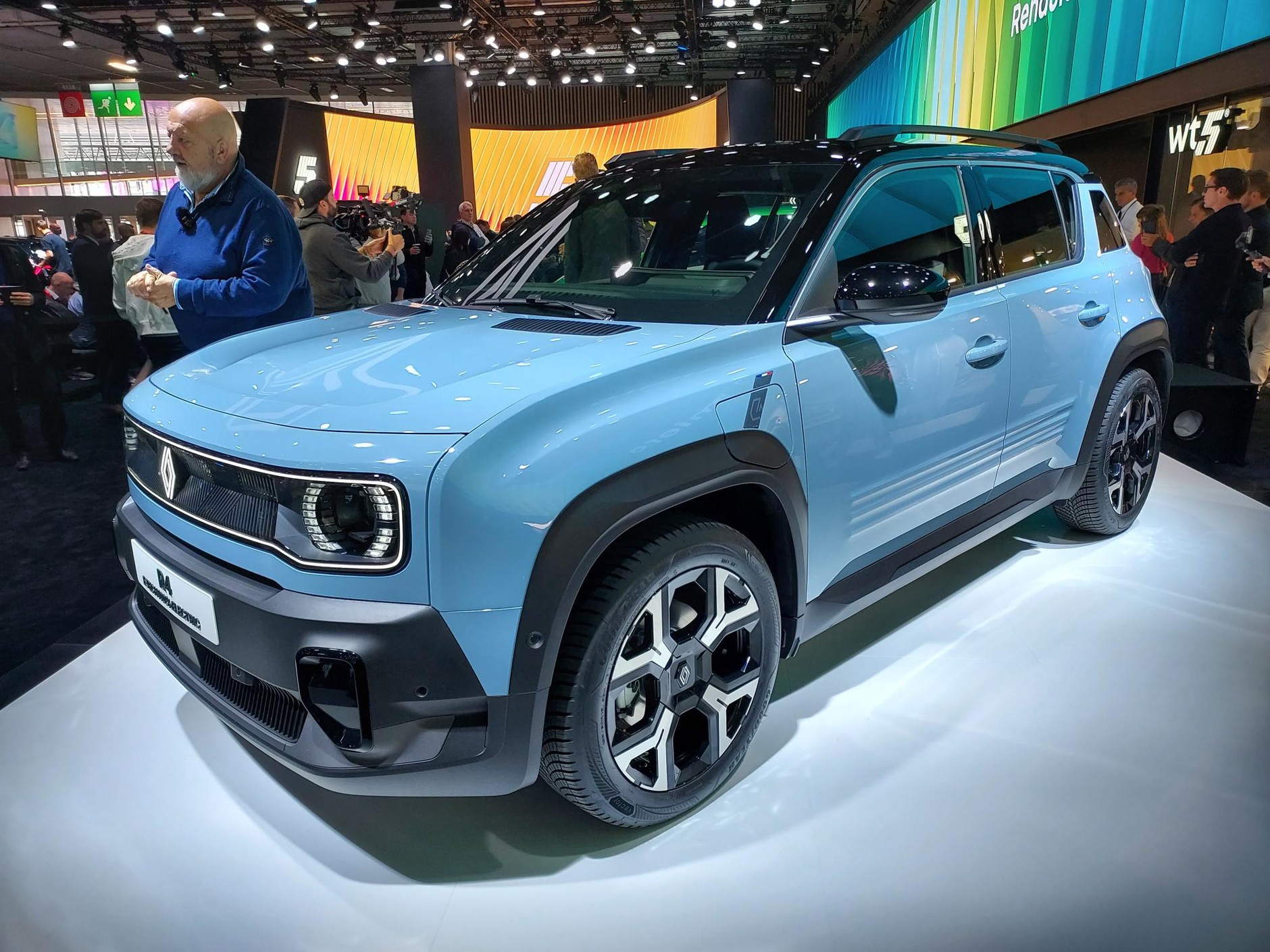 Salon samochodowy w Paryżu 2024