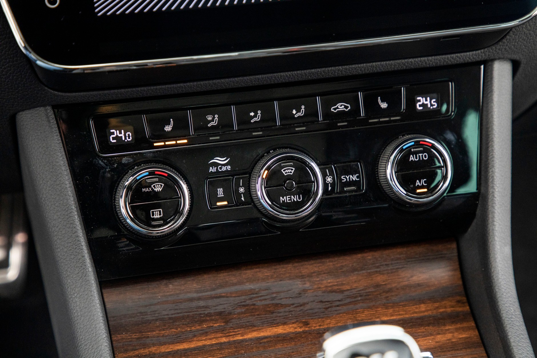 Skoda Superb Scout 2.0 TDI DSG 4x4