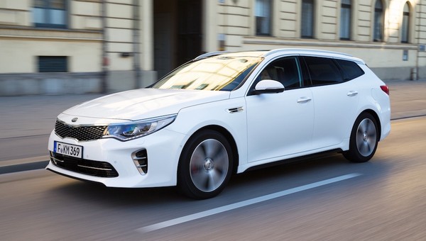 Kia Optima GT: 245 KM pod maską za 145 900 zł