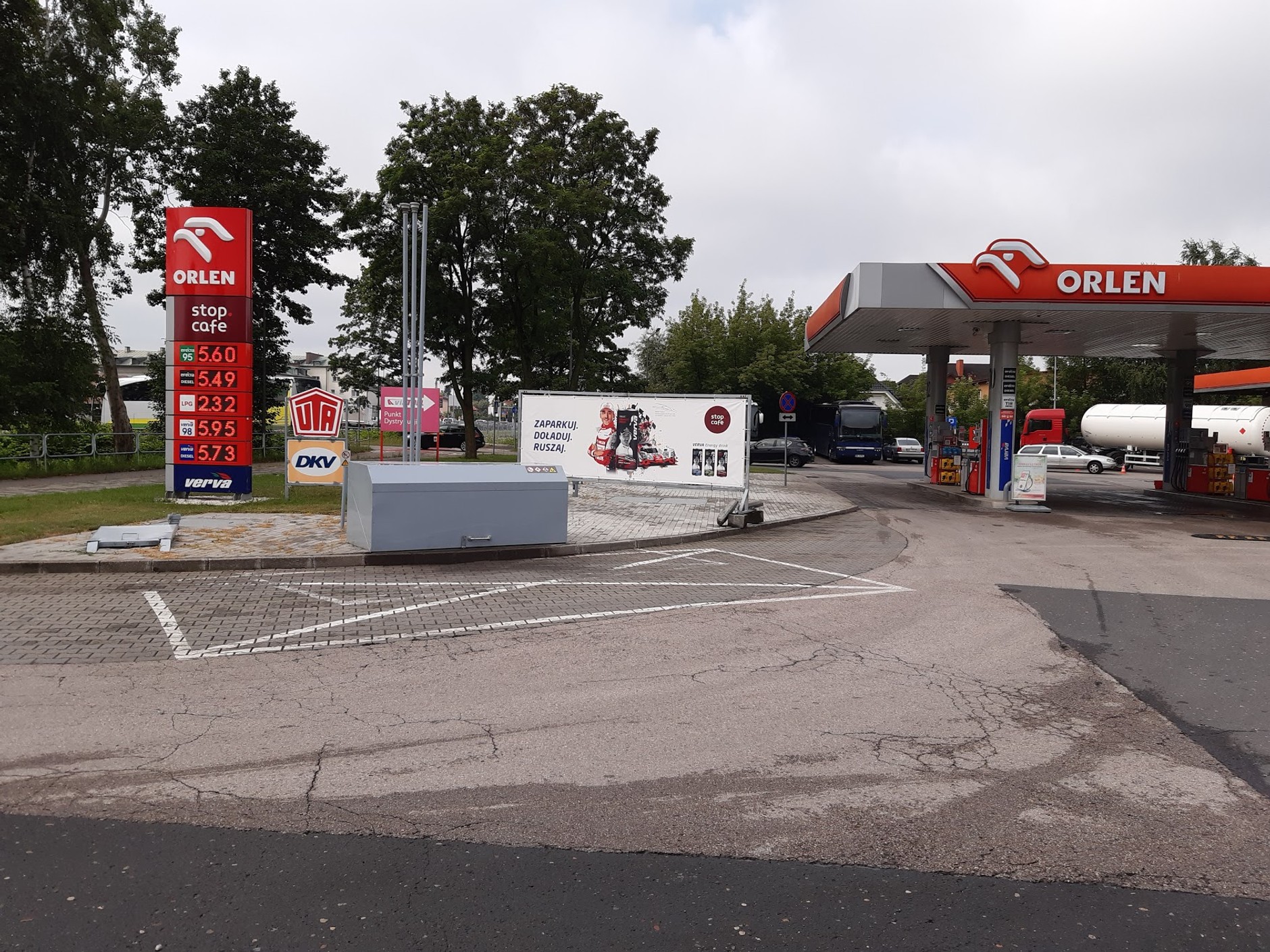 Ceny paliw na stacjach w okolicach Warszawy 5 lipca 2021