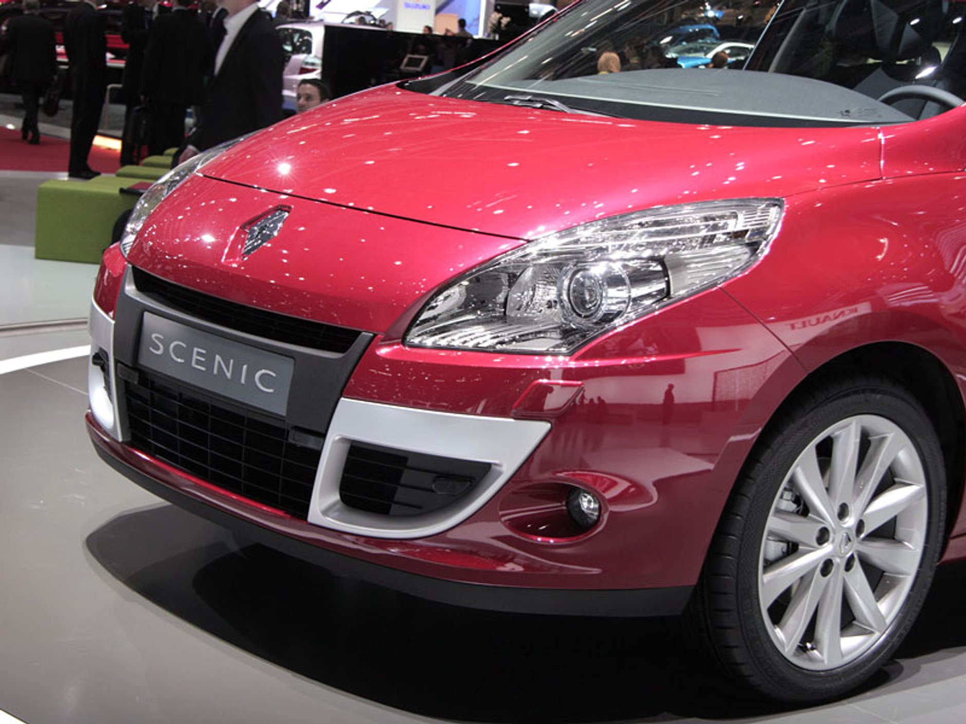 Genewa 2009: Renault Scénic – trzecie wydanie