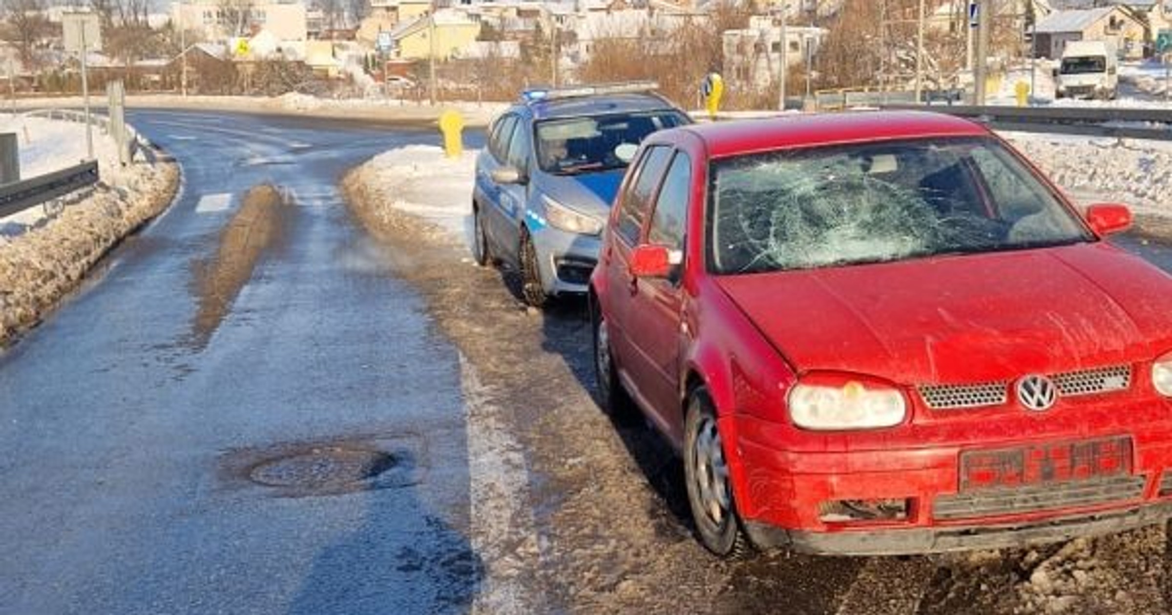 Policjantka z Pińczowa udzieliła pomocy poszkodowanej w wypadku