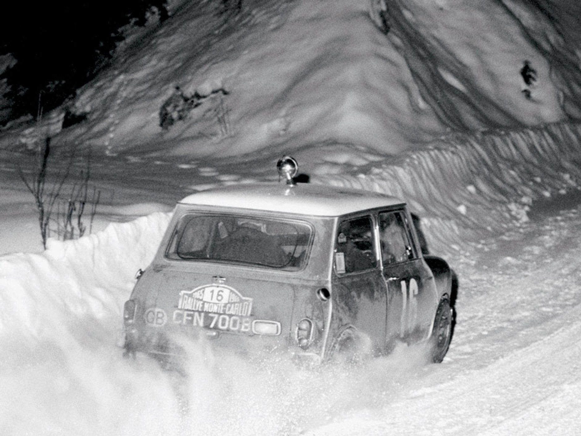 John Cooper Works: fabryczny tuning definitywnie pod skrzydłami Mini