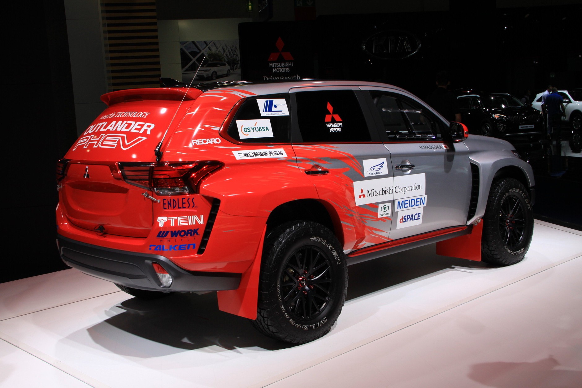 Mitsubishi Outlander PHEV w wersji rajdowej