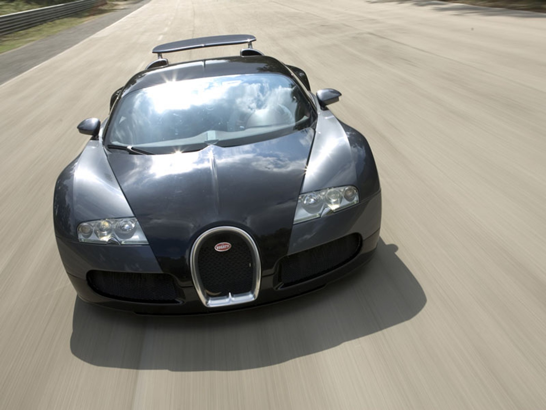 Bugatti wyprodukuje więcej egzemplarzy modelu Veyron (fot. + tapety)