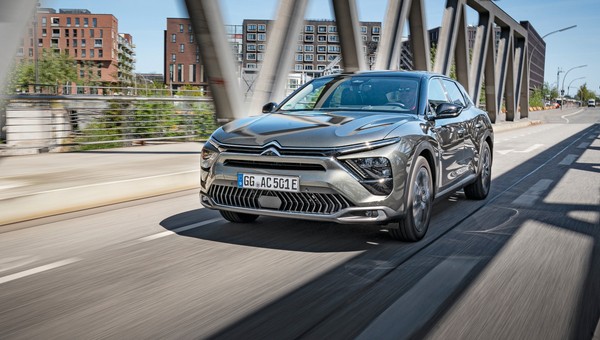 Citroen C5 X PHEV 225 – powrót do dawnej świetności?