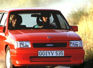 Opel Corsa ma już 30 lat