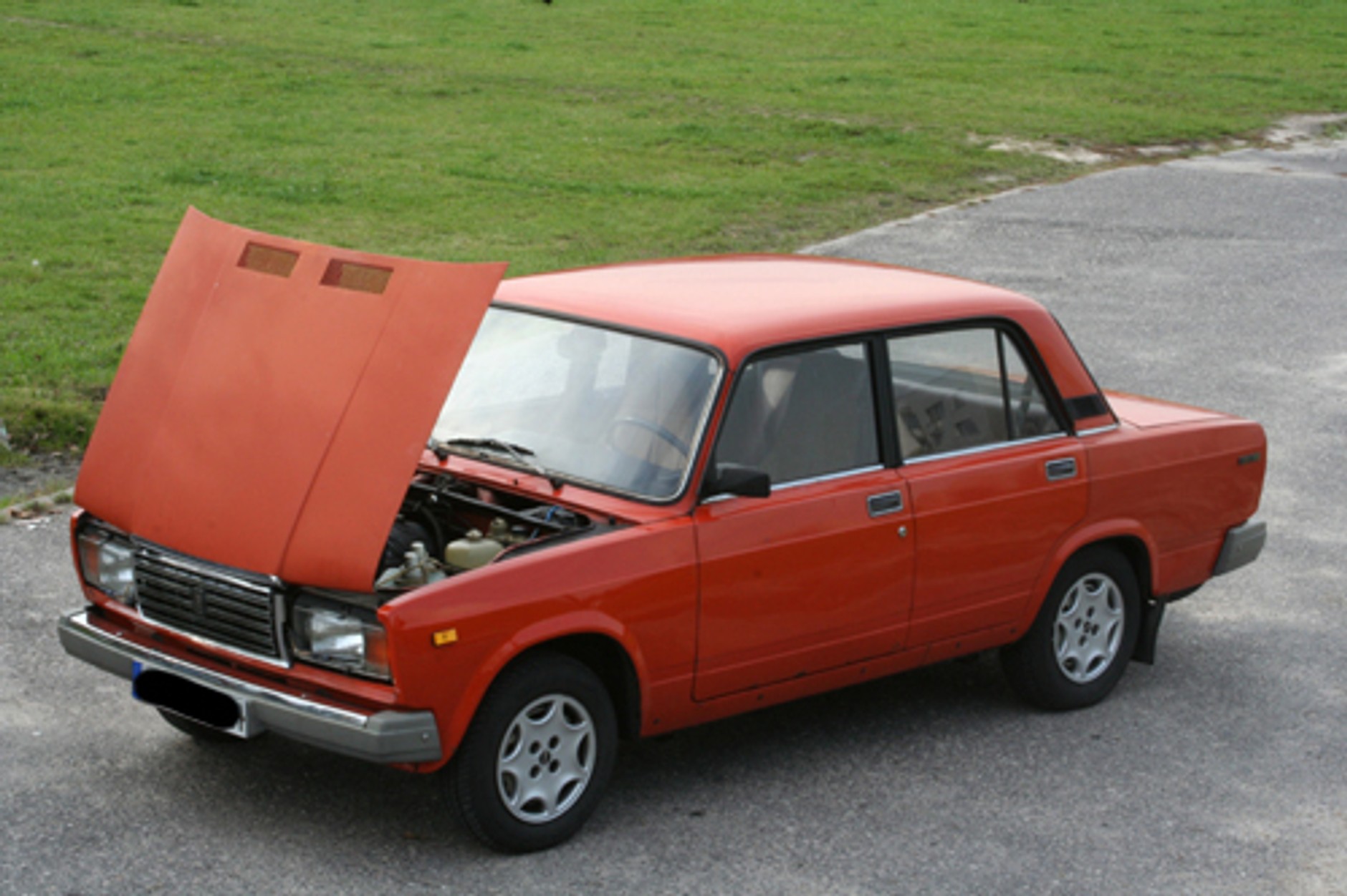 Nawet złom na kołach dopuszczą do ruchu!