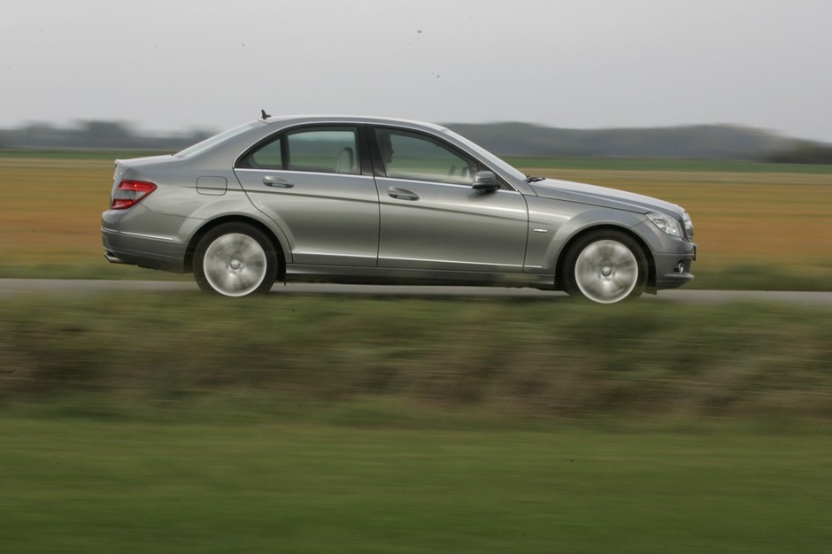 Porównanie: Audi A4, BMW serii 3, Citroën C5 i Mercedes klasy C