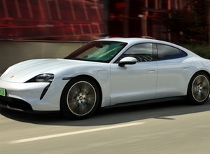 Porsche Taycan RWD – świetne osiągi i duży zasięg
