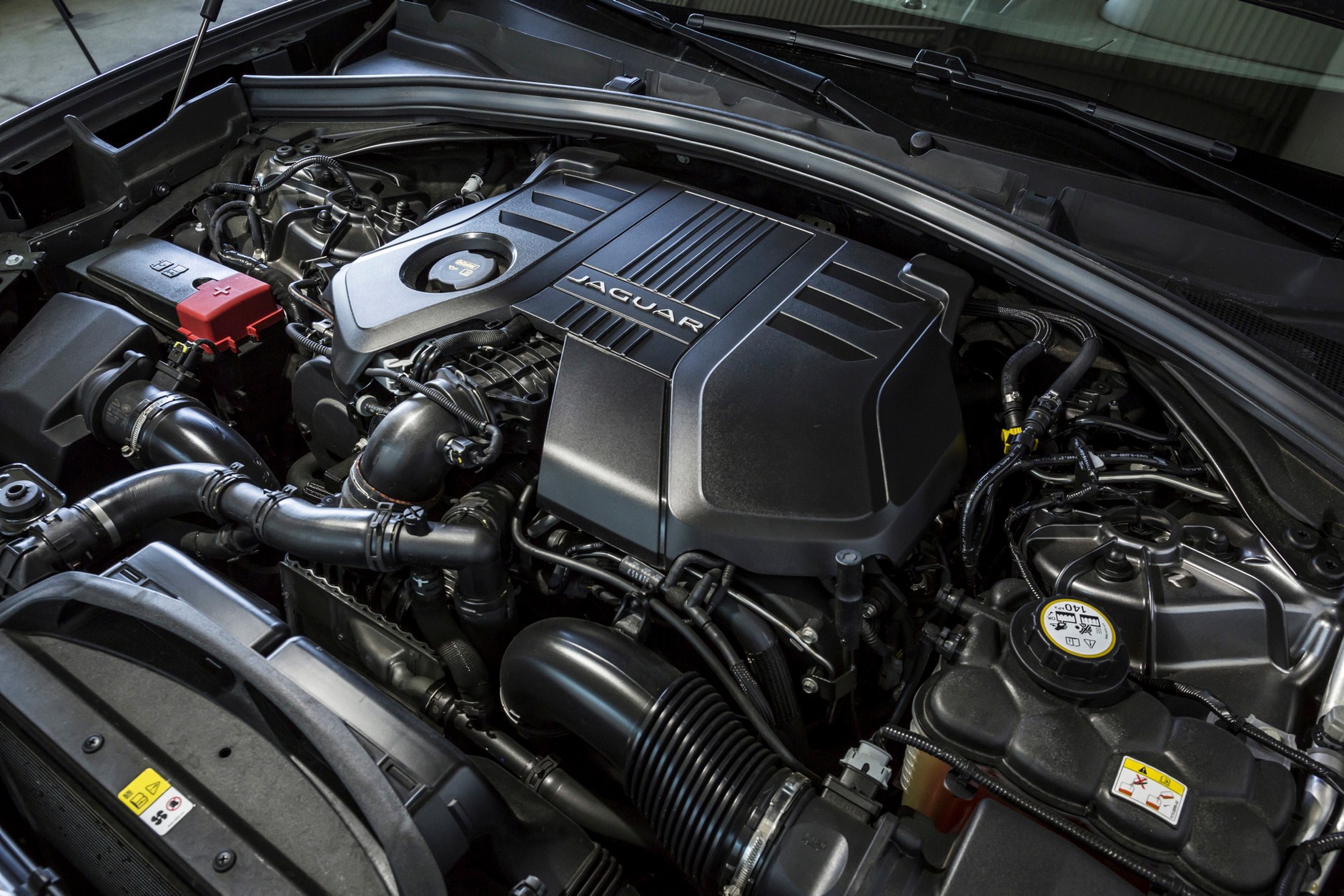 Pojedynek indywidualistów - BMW X4 i Jaguar F-Pace