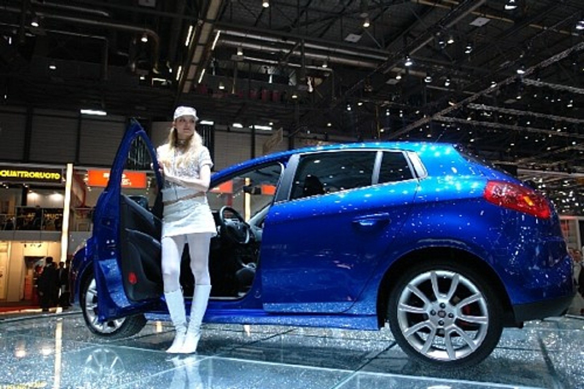 Dziewczyny Geneva Motor Show