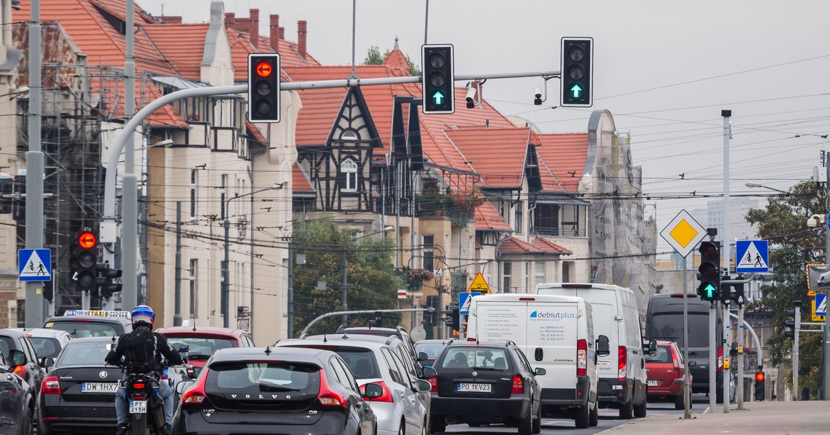 Błędnie wpisane normy emisji spalin mogą spowodować np. zakaz wjazdu do stref czystego transportu
