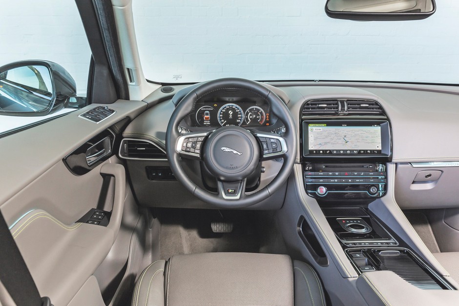 Pojedynek indywidualistów - BMW X4 i Jaguar F-Pace