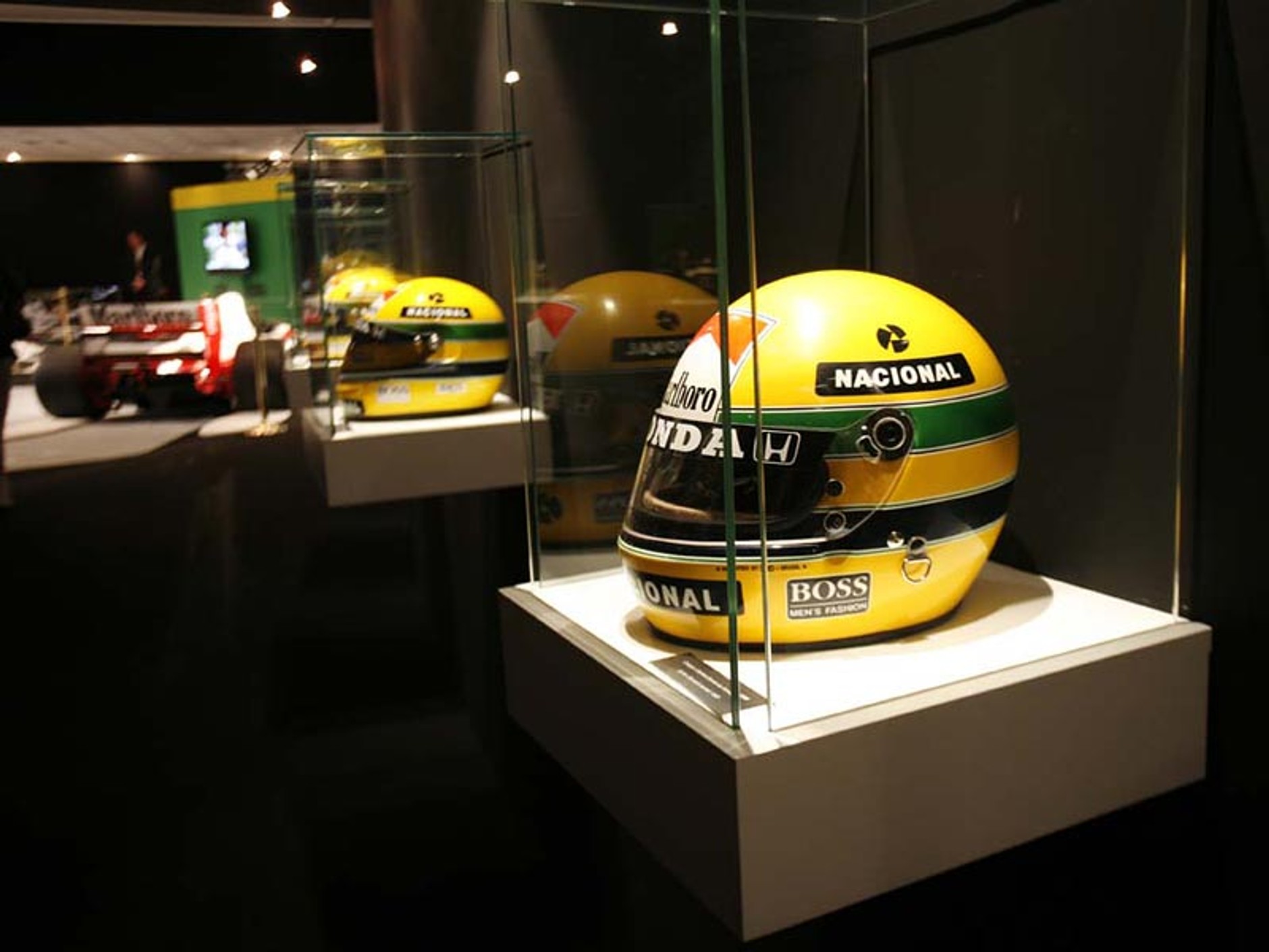 Grand Prix Monaco 2007: dziewczyny, gwiazdy filmu i F1 fotografował Jiří Křenek