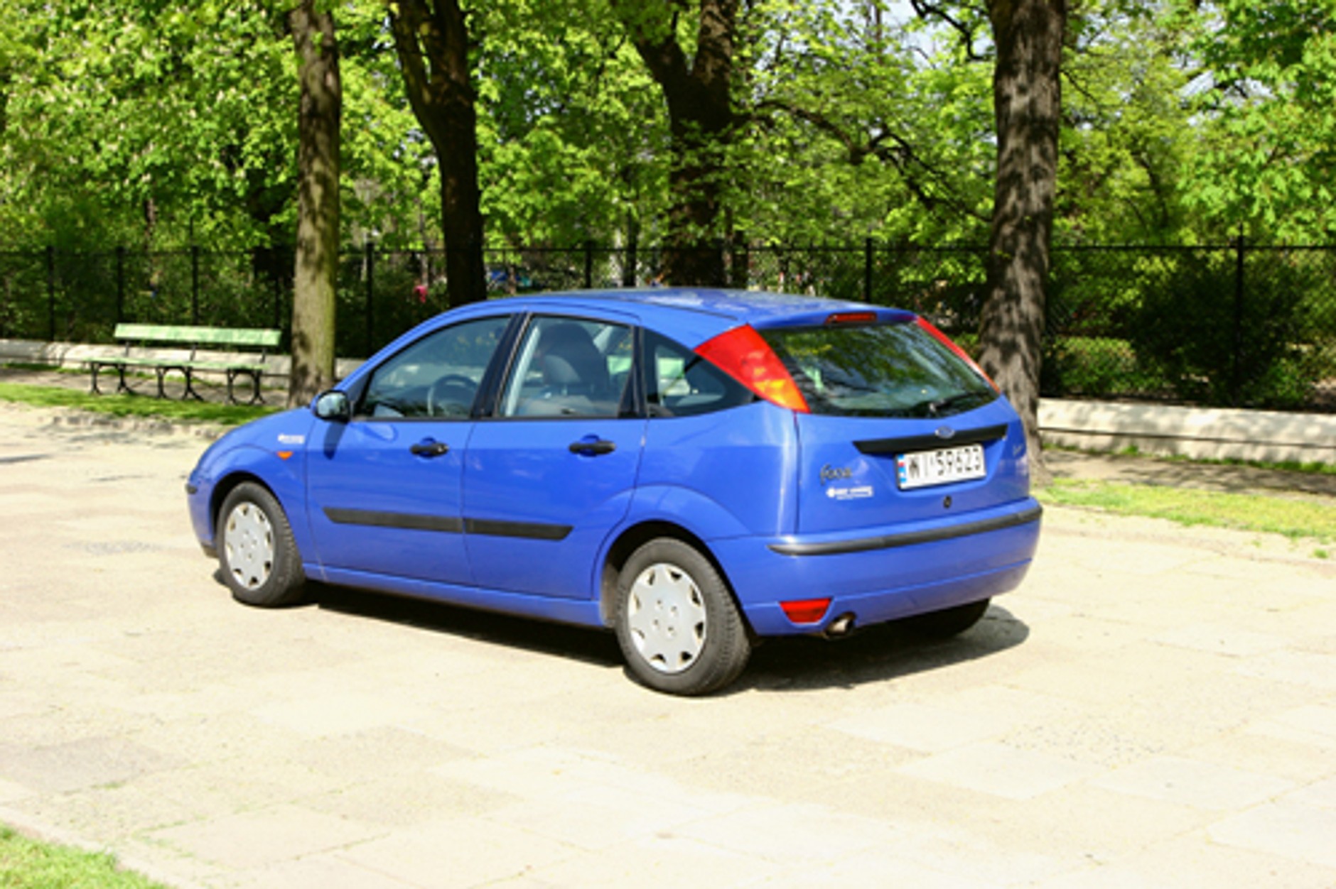 Ford focus 1.6 - Auto od handlowca